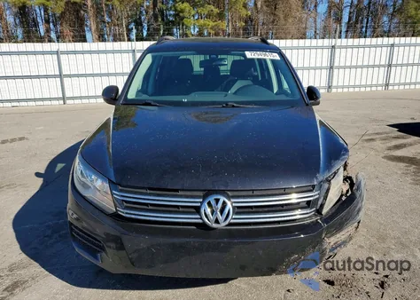 2017 Volkswagen Tiguan S z USA, uszkodzony, nr VIN WVGAV7AX4HK023514